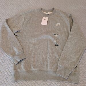 NWT Men's Nike Heather Gray Sportswear Club Fleece Crewneck Sweatshirt Size M